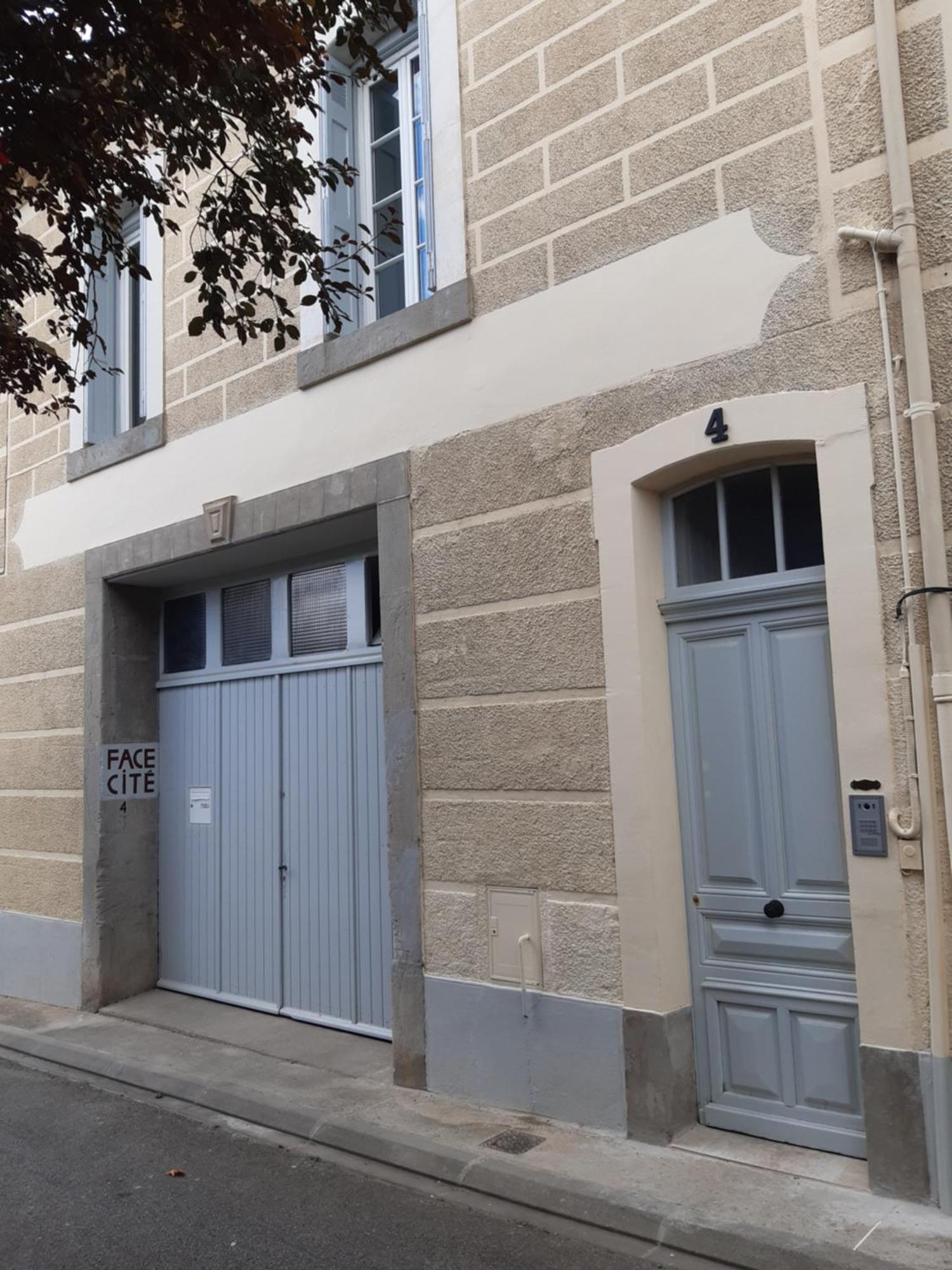 Face Cite - Chambres D'Hotes - Parking & Garage Gratuit - Wi-Fi Gratuit カルカソンヌ エクステリア 写真